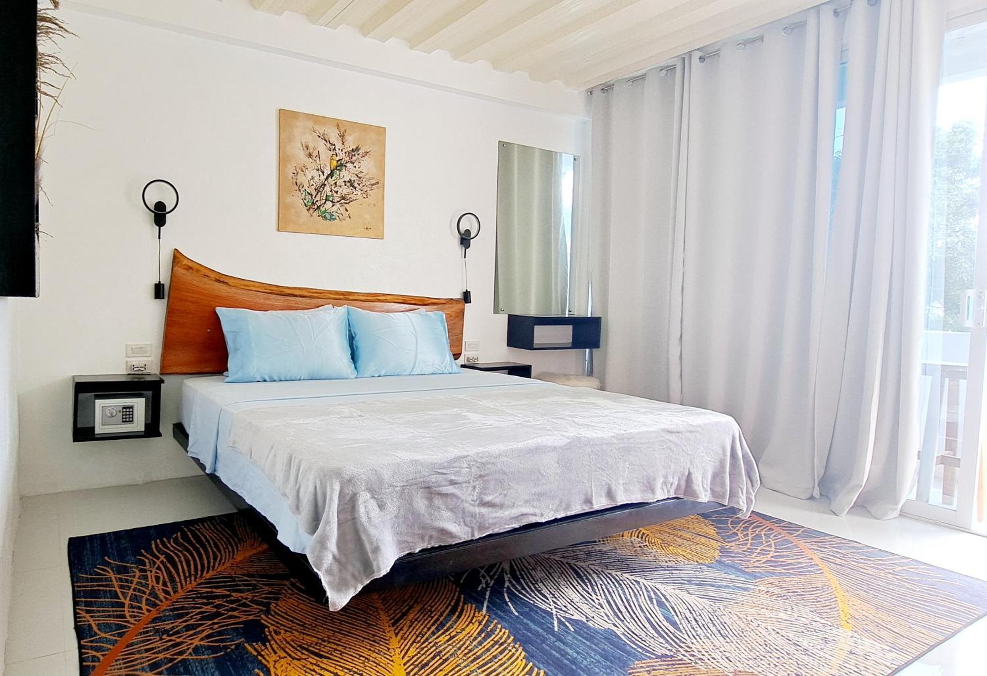 Bougainvillea Guesthouse サンフアン エクステリア 写真