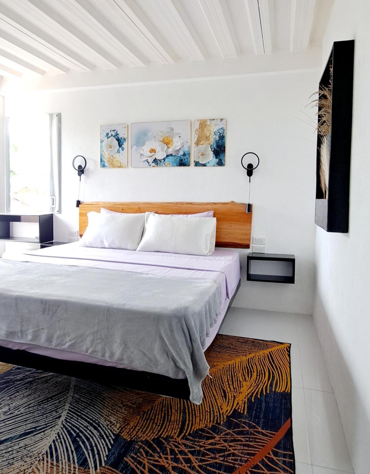 Bougainvillea Guesthouse サンフアン エクステリア 写真