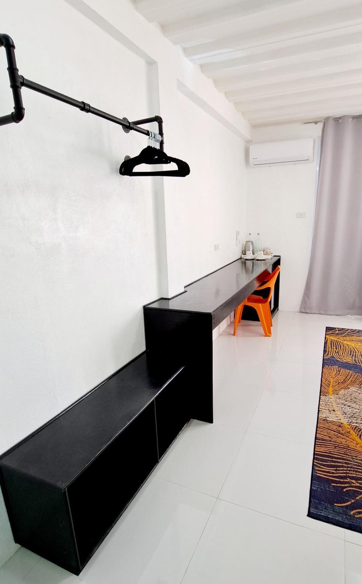 Bougainvillea Guesthouse サンフアン エクステリア 写真